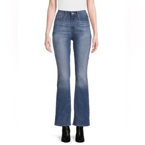 Signature by Levi's Low Rise Bootcut Jean Size 12 Short